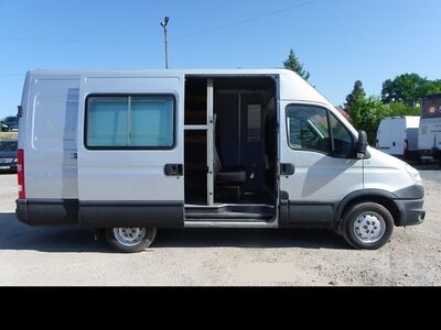 Iveco Daily Double Cab 35s 2.3 TDI 93kW