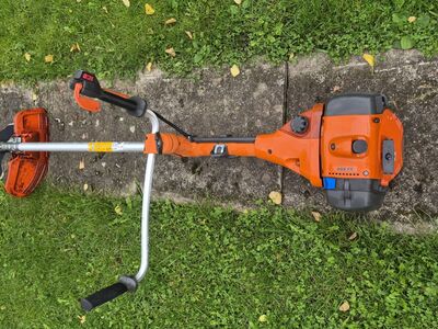 Müüa Husqvarna 555FX