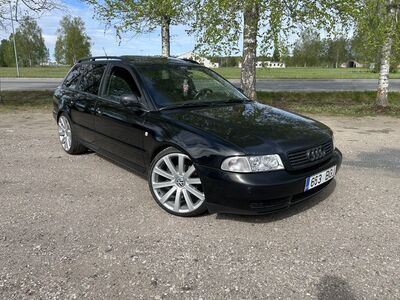 Audi A4 B5 2.4 manuaal, bensiin + LPG