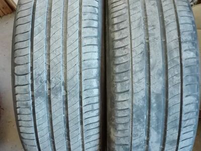 Suverehvid Michelin 245/45/18