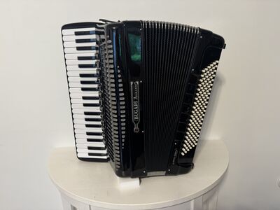 BUGARI Armando Castello Student, 120 bassi
