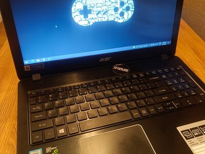 Acer Aspire F5-573 (16gb ram, 4gb/vram, ssd)
