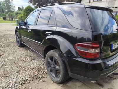 Mercedes-Benz ML 320
