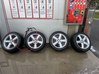 Audi 20" valuveljed uutel naastrehvidel