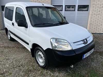 Peugeot Partner 1,4 55kw, 5 KOHTA