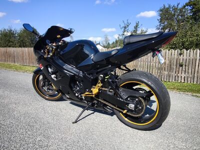 Suzuki GSX-R 1000 K4, heas korras
