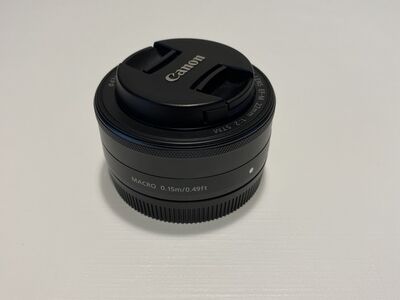 Canon EF-M 22mm f/2 STM
