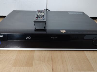 Samsung BD-P1400 1080p Blu-Ray Disc Player