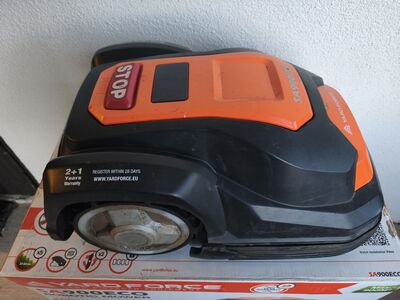 Kasutatud YardForce SA900eco robotniiduk/mururobot