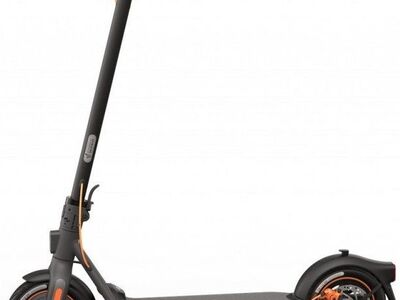 Электросамокат ninebot f40e в очень хорошем состоянии