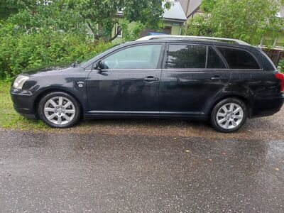 Toyota Avensis diisel.