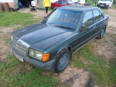 Mercedes-Benz w201 190 2.0