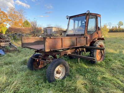 T-16M traktor koos kartuli vaheltharijaga