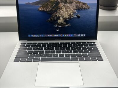 MacBook Air 2019 Retina 13" Core i5 1.6GHz/8GB /12