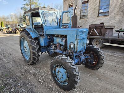 TRAKTOR T-40AM