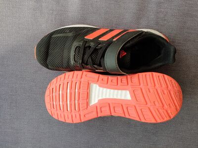 Adidase tossud nr 35