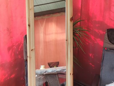Täispuitraamis peegel 127×47 cm (kasutusjälgedega)