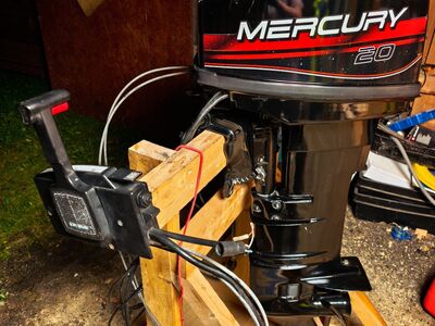 Mercury 20hp 2takti.