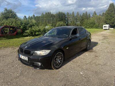 E90 2.0d, reg. makstud!