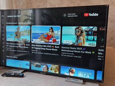 Samsung 40" 4K ULTRA HD Smart TV