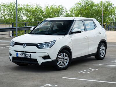 SsangYong Tivoli 1.6 84kW 4x4, EELSOOJENDI