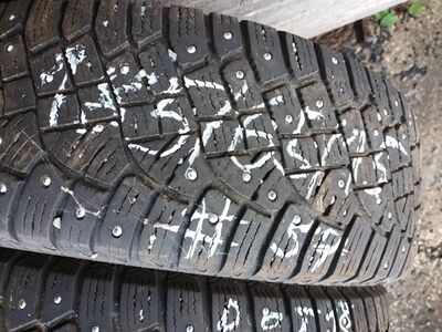 185/65/R15 Continental naastehvid