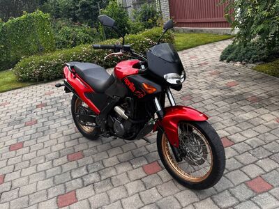 Aprilia Pegaso 650 2002a