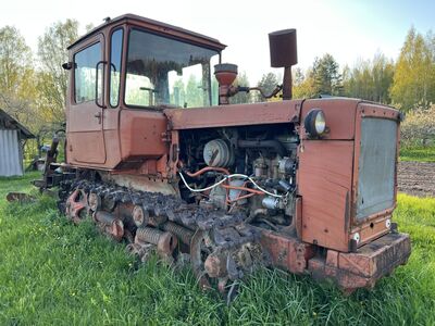 Linttraktor DT75 adraga