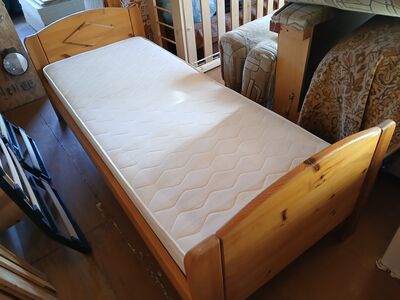 Täispuidust voodi 80x200