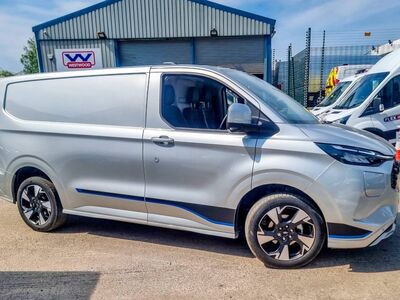 Ford Transit Custom ja VW T7 6x120 19" veljed