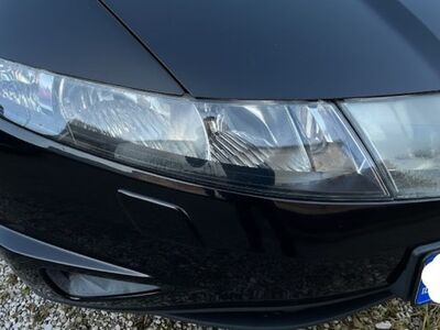 Honda Civic VIII hatchback esituled
