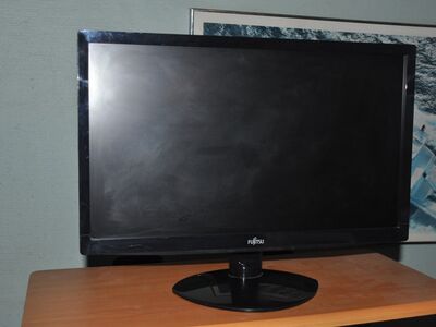 LCD LED montor Fujitsu 20"