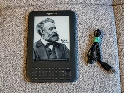 Amazon Kindle Keyboard 3