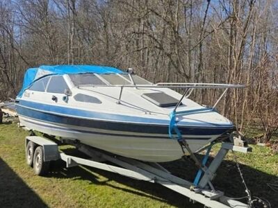 Bayliner capri 2150
