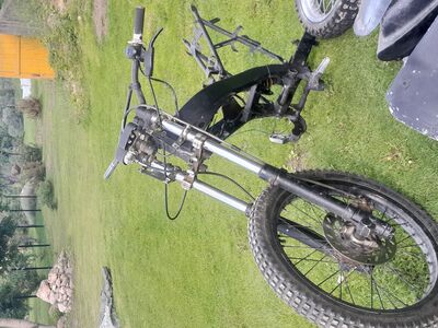 Enduro raam + plastikud