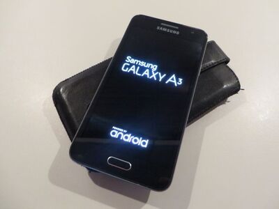 Samsung Galaxy A3  16GB + kaaned