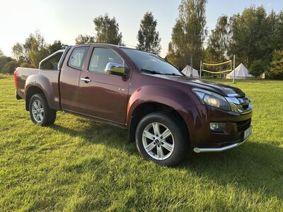 ISUZU D-MAX 2012