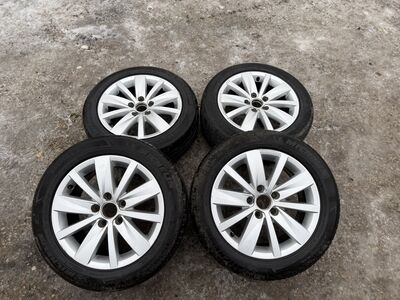 VW 16 tolli originaal valuveljed rehvidega