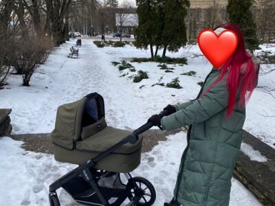 Emmaljunga NXT90 2022 koos Maxi-Cosi turvahälliga