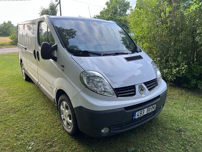 Renault trafic 2.0 diisel 84kw manuaal