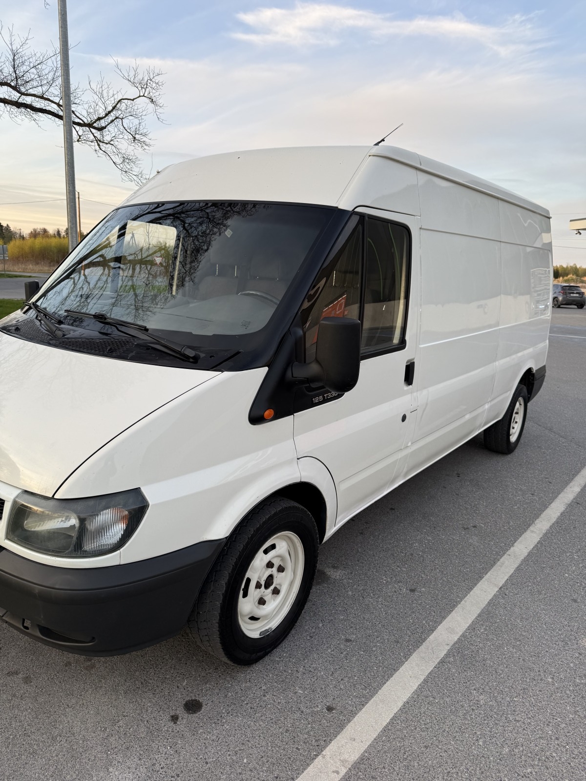 Ford Transit 125 T330