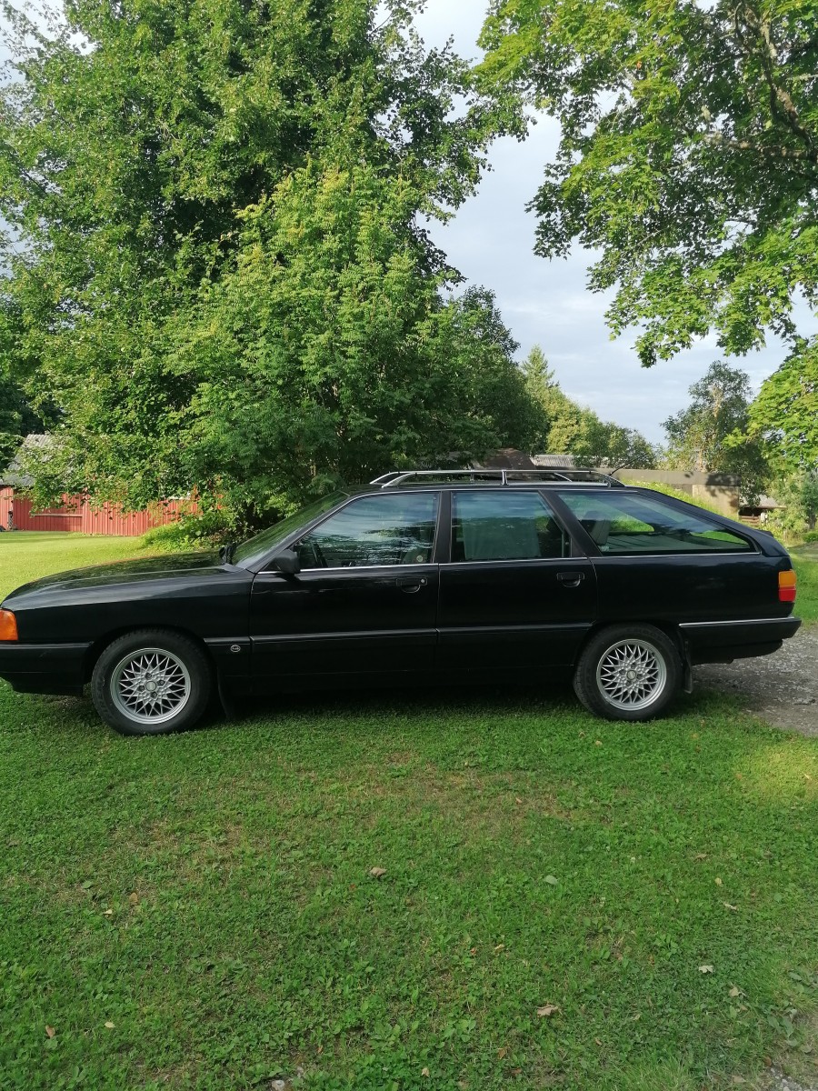 Audi 100 Avant