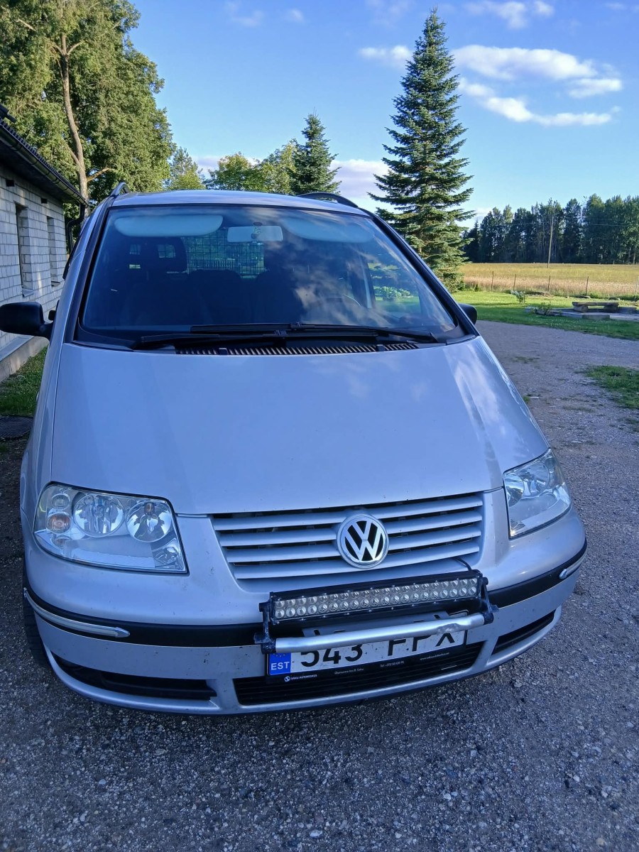 VW SHARAN