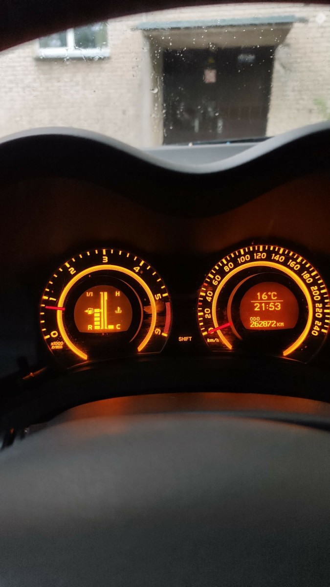 Toyota auris 2.2 130 kW