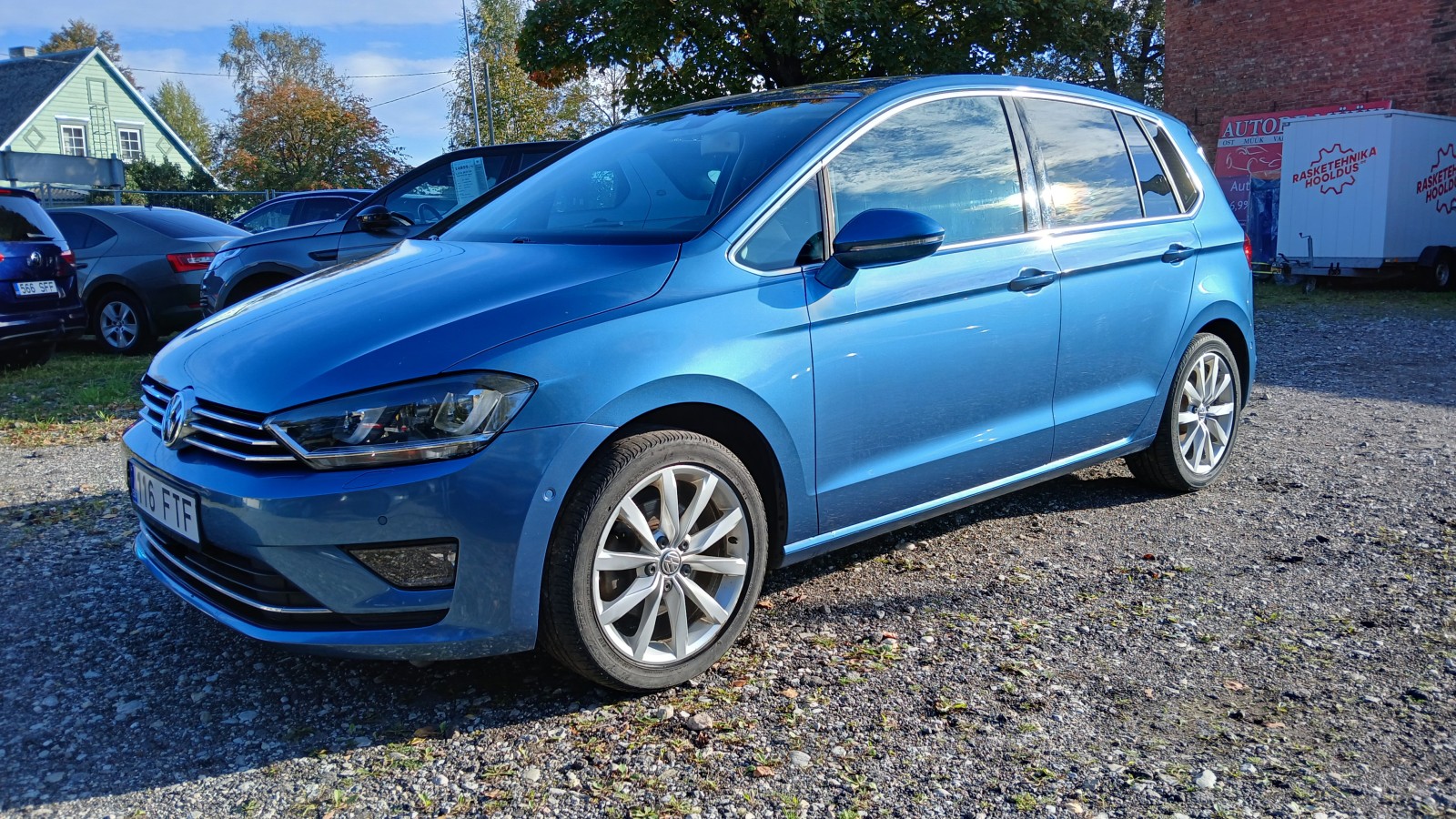 Volkswagen Golf Sportsvan. Bens. automaat.