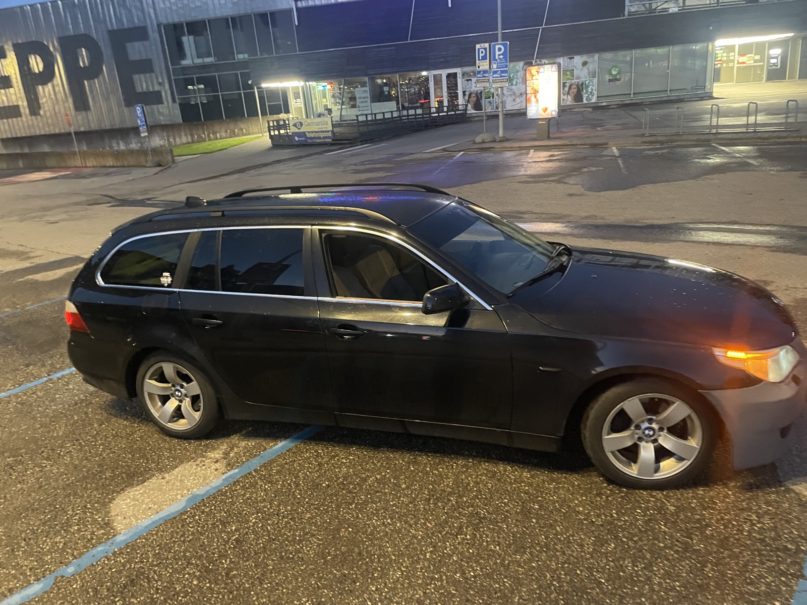 BMW e61 3.0