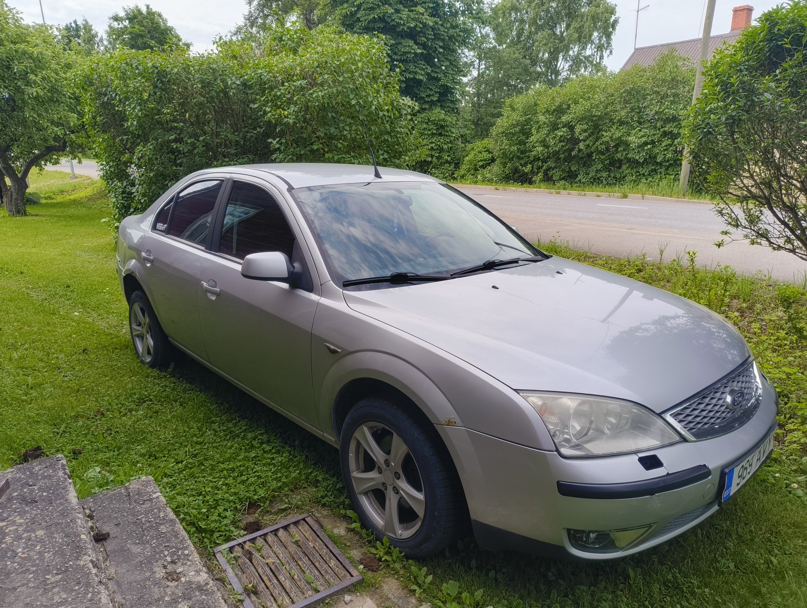 Ford Mondeo 1.8b 81kw
