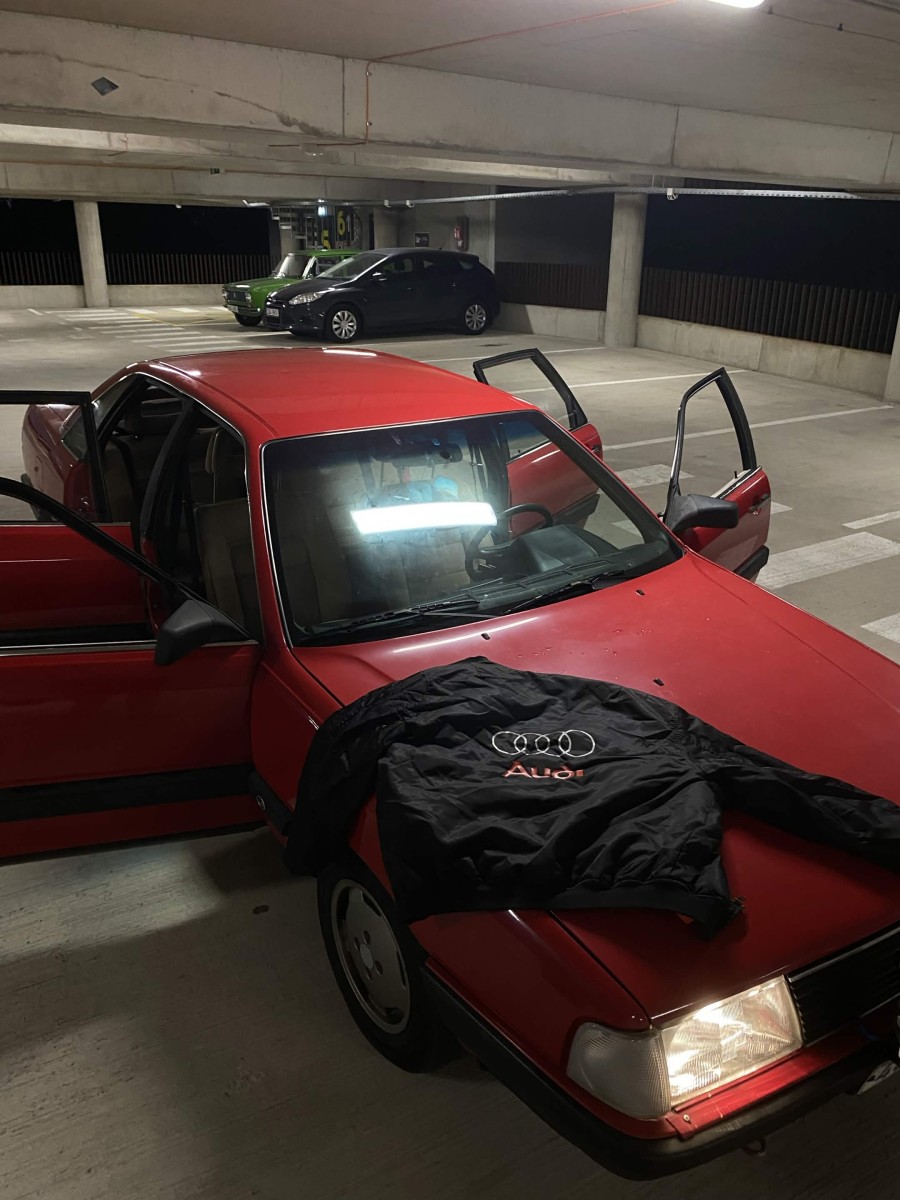 Audi 100 C3 2.0 85kW