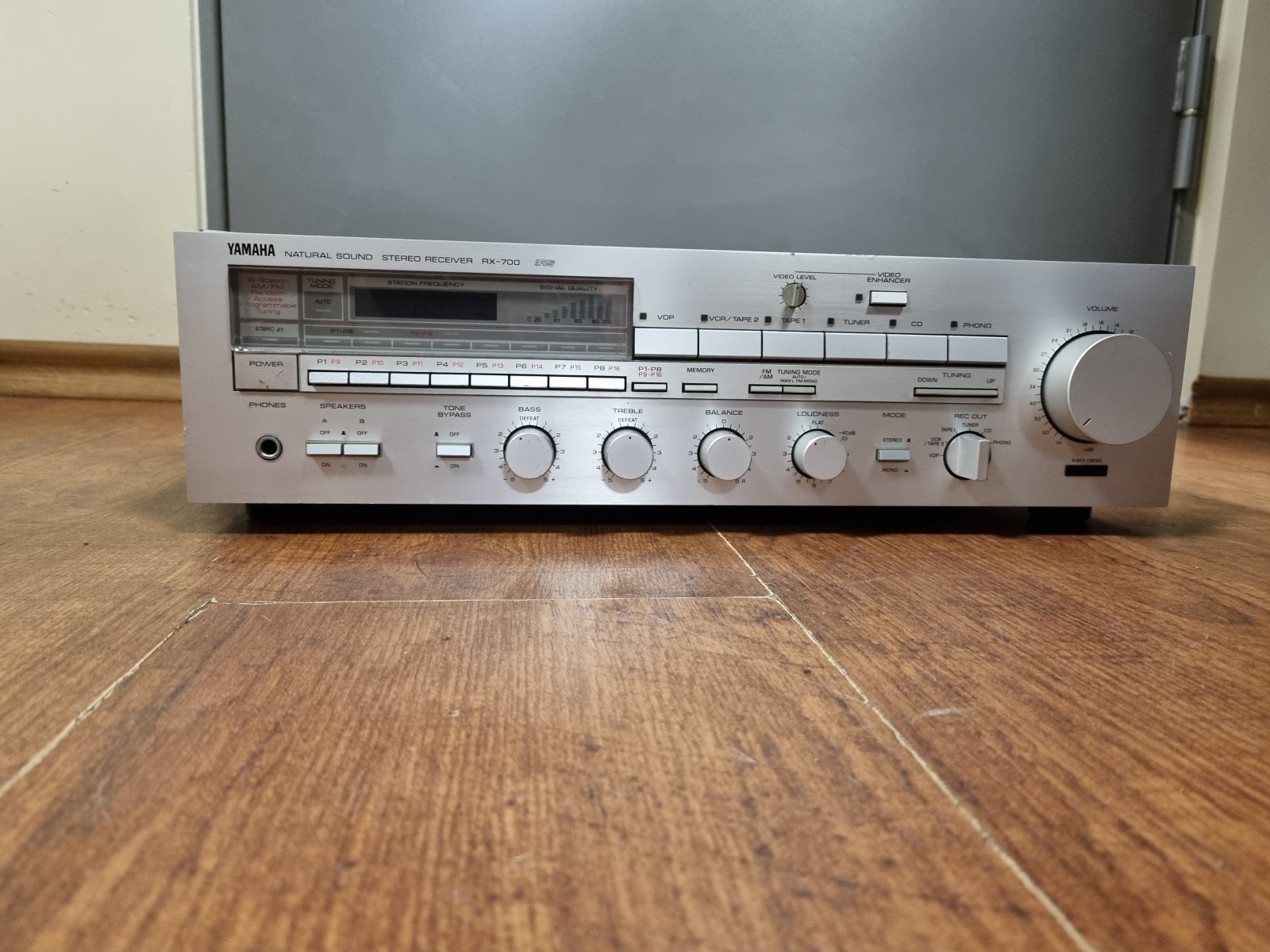 Yamaha RX700 Natural Sound Stereo Receiver Soov.ee