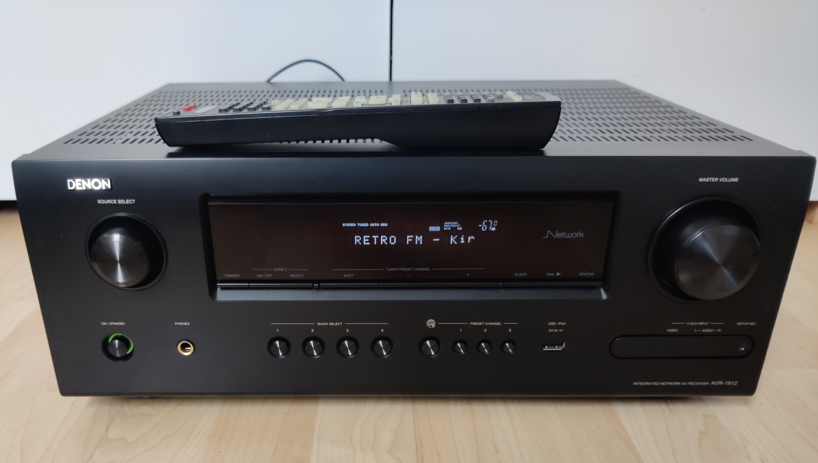 ＤＥＮＯＮＡＶＲ−1912 Denon AVR-1912 7.1 Channel Networked A/V Receiver Preview